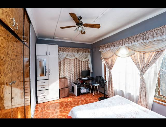 5 BEDROOM FREEHOLD FOR SALE IN PALMIET